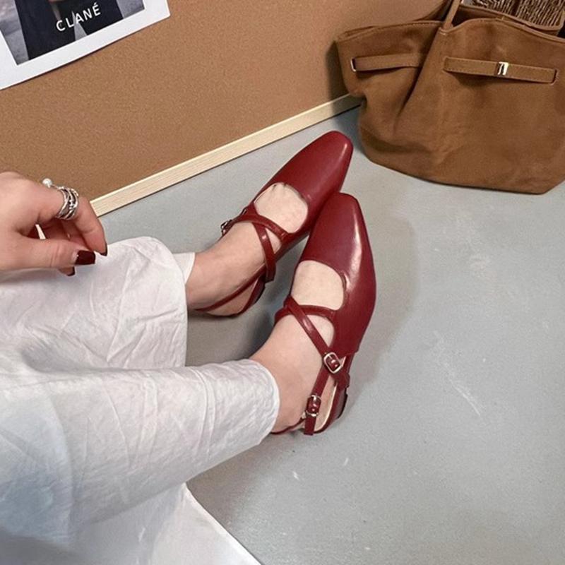 Mode SUOJIALUN 2025 Frühling Neu Damen Sandale Mode Runde Zehe Damen Elegant Slingback Schuhe Quadratischer Niedriger Absatz Outdoor Kleid Pumps