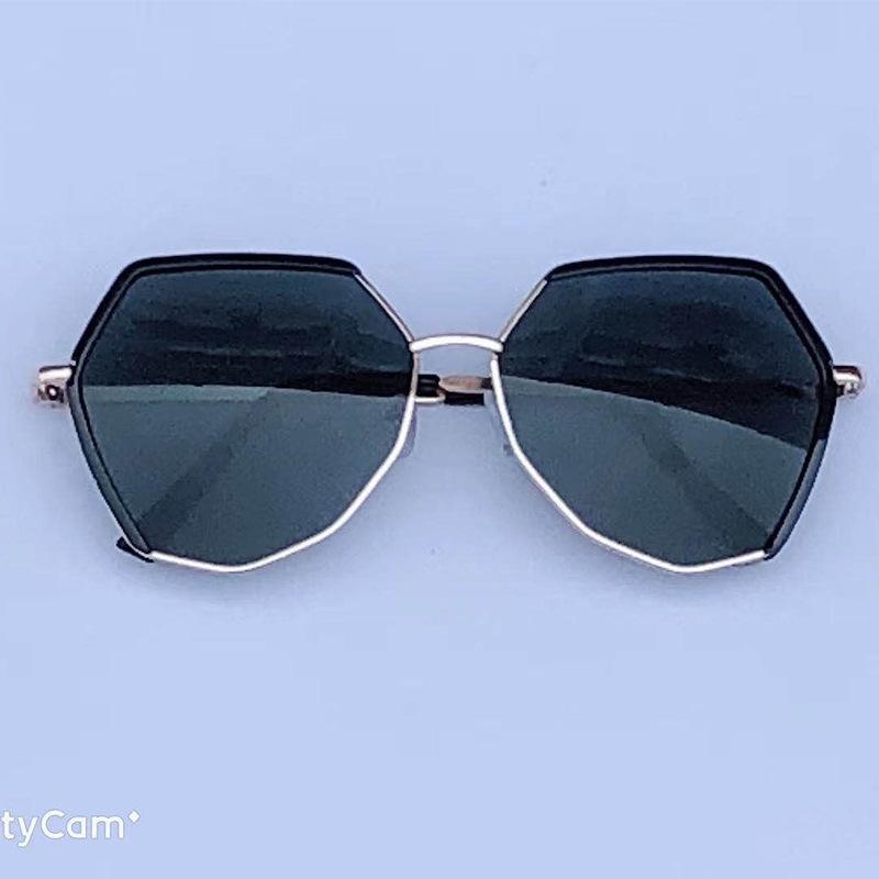 

Fashion Square Sunglasses Woman Brand Designer Sun Glasses Female Big Frame Metal Frame Mirror Gradient Eyewear As shown in figure