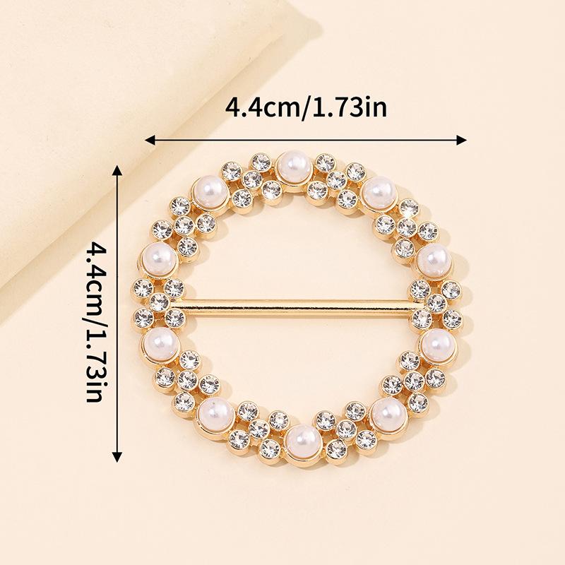 Ring Inlaid with Pearls and Rhinestones Metal Silk Scarf Buckle for Women’s Fashion Versatile Clothing Scarf Decorative Buckle