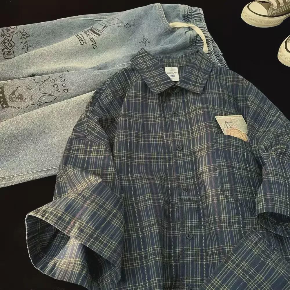 Men's Japanese Retro Plaid Short-Sleeve Summer Shirt - Casual, Handsome, and Versatile.