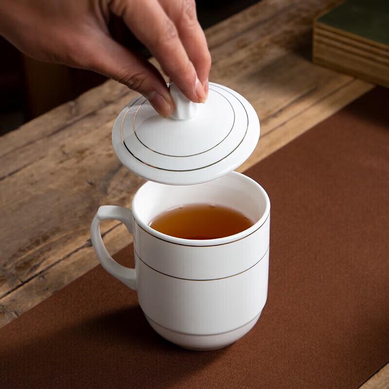 Boyiduo Small Ceramic Office/Conference Cup Set with Lids