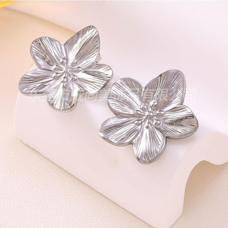 

European and American pattern earrings, high-end stainless steel stud earrings, fashion trend, versatile temperament, simple earrings