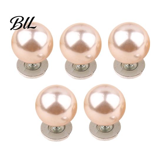 Neckline Fixation Clips 5Pcs Fake Pearl Buttons for Clothing, Removable Decorative Brooch Pins, No Invisible Clothing Fasteners Sew Safety Pins Shirt