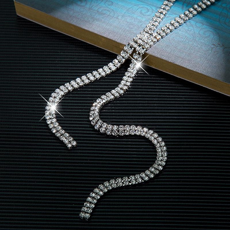 

Dazzling And Chic Rhinestone Embellished Long Pendant Necklace For Women In Black Platinum And платиновый