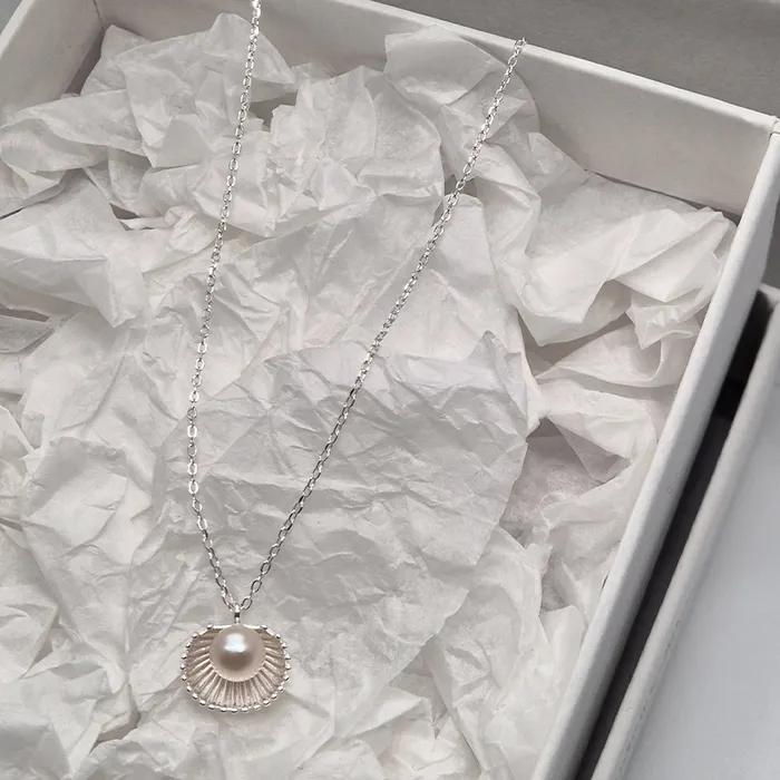 CLAM PEARL NECKLACE