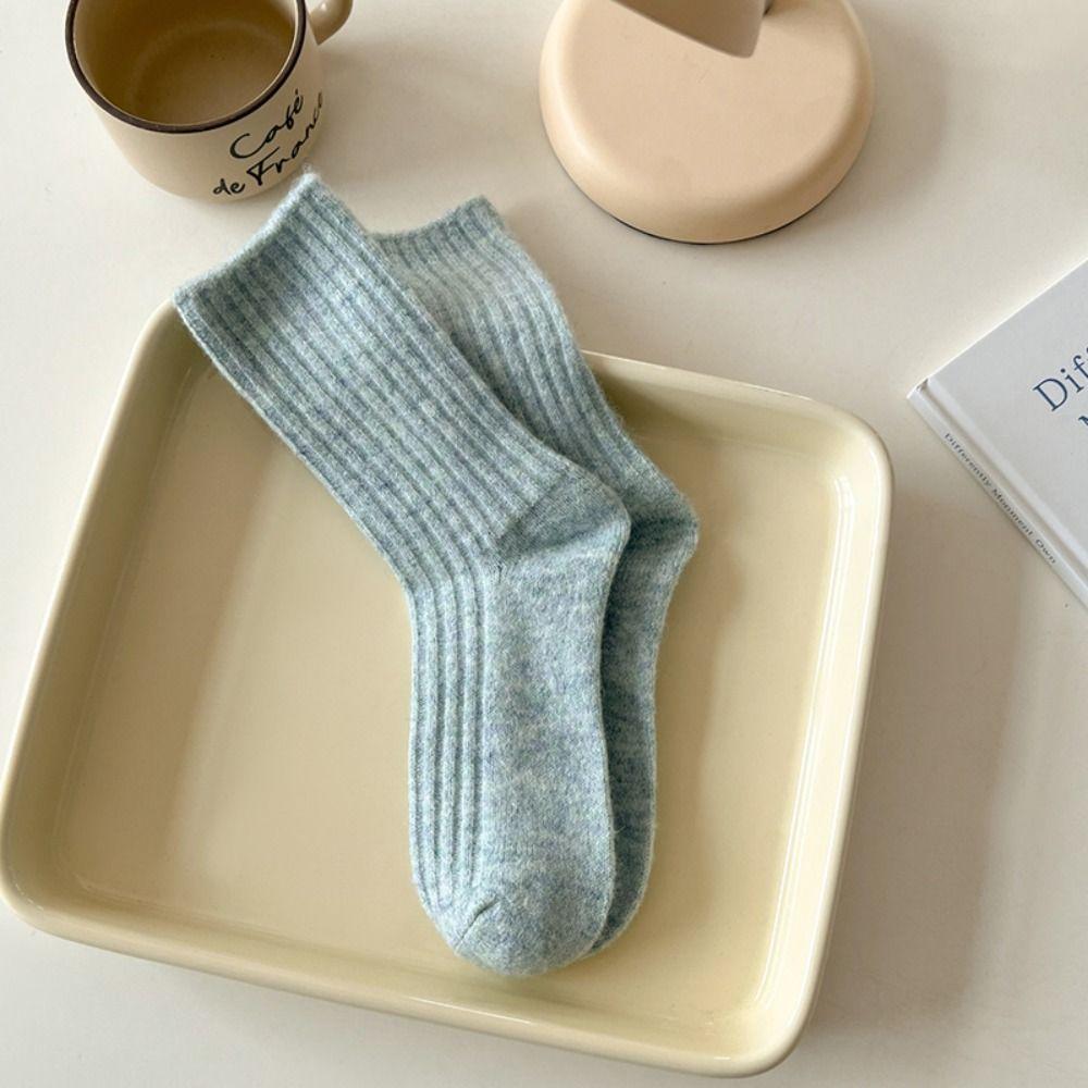 Chaussettes d'hiver en laine couleur unie chaussettes de sommeil chaussettes en coton épaissi femmes