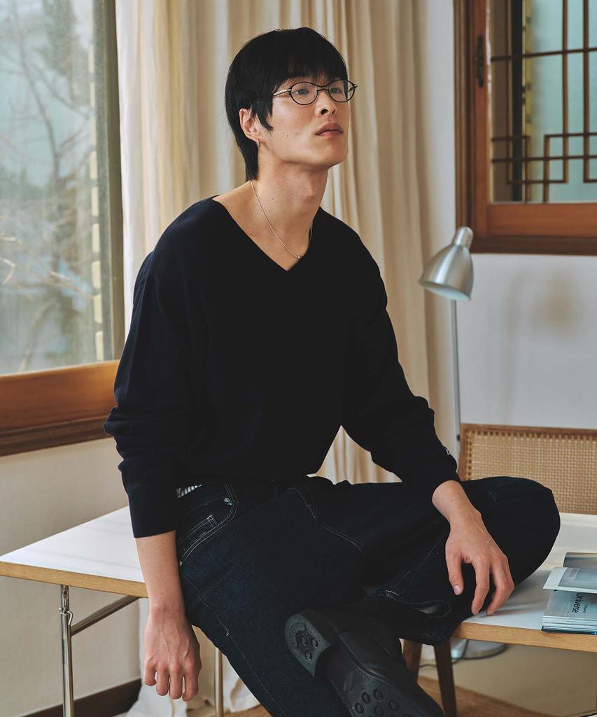 PLAC V-Neck Reverse Detail Knit Navy