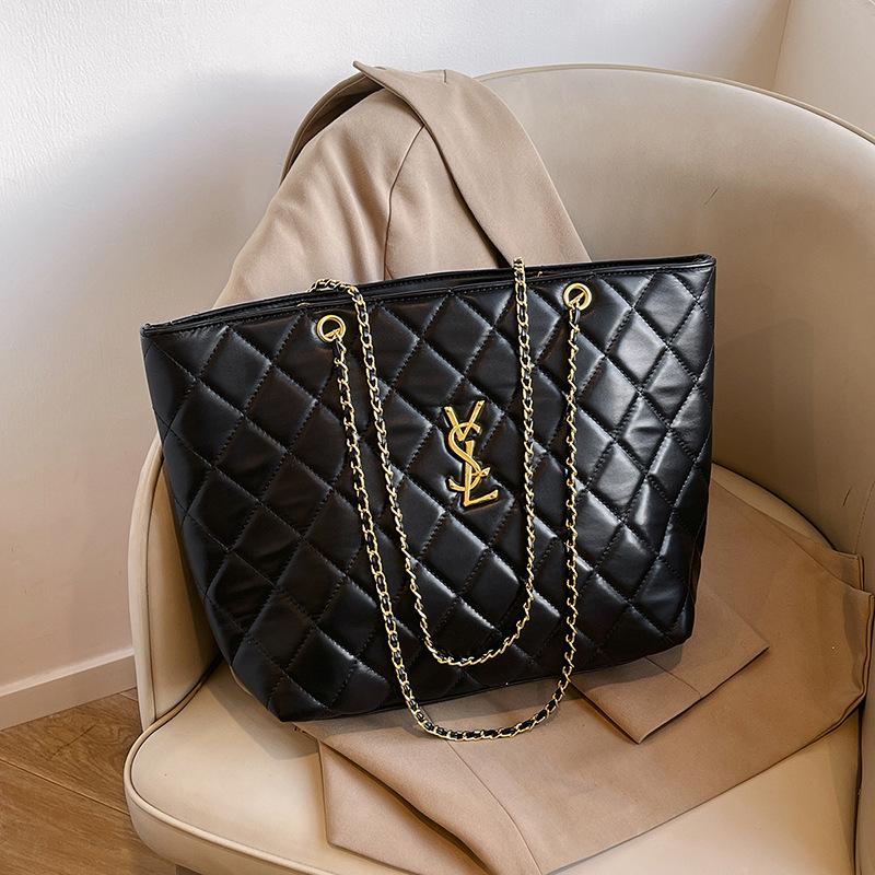 

Diamond Lattice Women s Autumn Bag - Korean Style Large Capacity Chain Shoulder Bag for Work Commute чорний