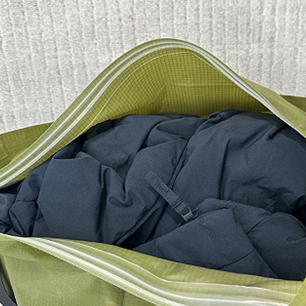 Large Capacity Vacuum Storage Bags Waterproof Hand Roll-Up Travel Packing Bags Dustproof Moisture-proof Suitcase Garment Cube
