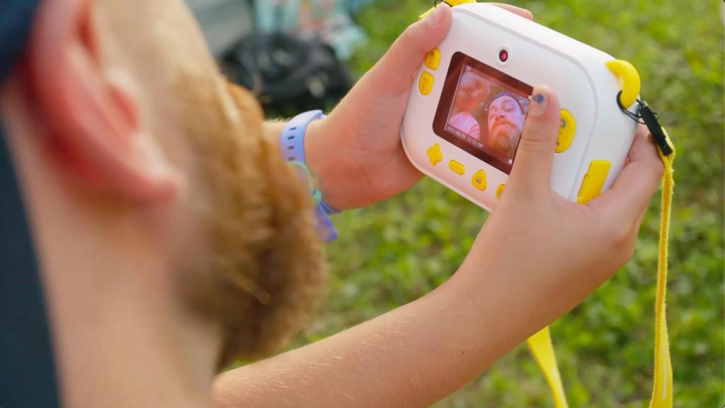 MyFirst Camera Insta Wi Instaway digitaler Fotoetikettendrucker für zu Hause Bildbearbeitung mit dedizierter App Inkless Yellow 3-in-1-Kamera, Drucker,