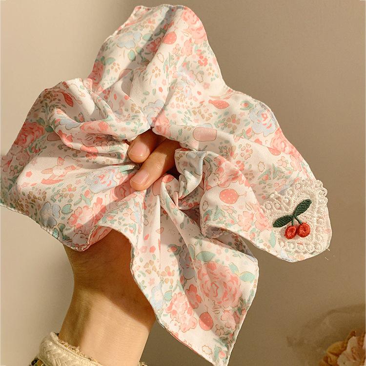 Korean Style Spring/Summer Floral Intestine Hair Scrunchie for Women – Elegant Ponytail Tie and Mori Girl Accessory.