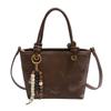 This year's popular small bags are women's autumn and winter versatile 2025 new retro simple messenger bags, portable bucket bags