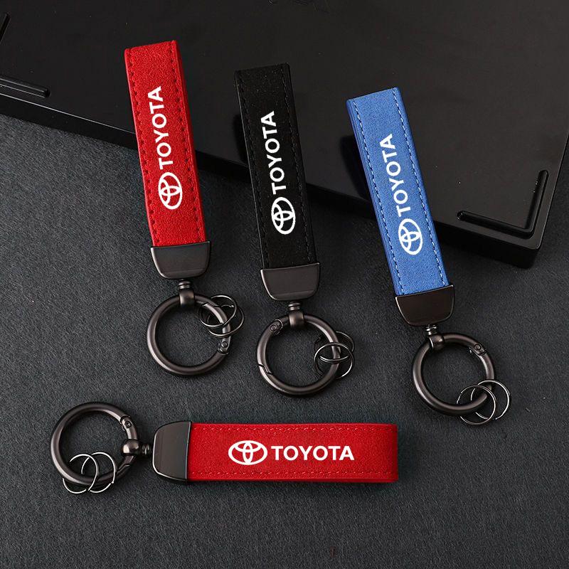 LATE7 Suede Leather Car Logo Key Rings Chains For Toyota GR Corolla Yaris Aygo Prius RAV4 Crown CHR Camry Auris Keychain Accessories
