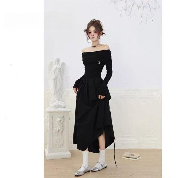 

Maillard design sense one-word shoulder French Hepburn style waist black and white thin long dress dress S