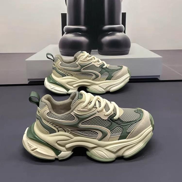 Large size sports shoes size 46 men s and women s height-increasing shoes Air cushion versatile casual shoes Inner height-increasing running shoes 39