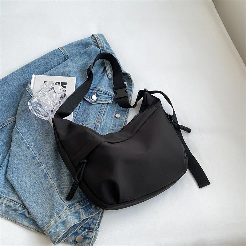 Women's Bag Spring and Autumn New Campus Sports Style Versatile Commuter Shoulder Messenger Bag Oxford Cloth Dumpling Bag