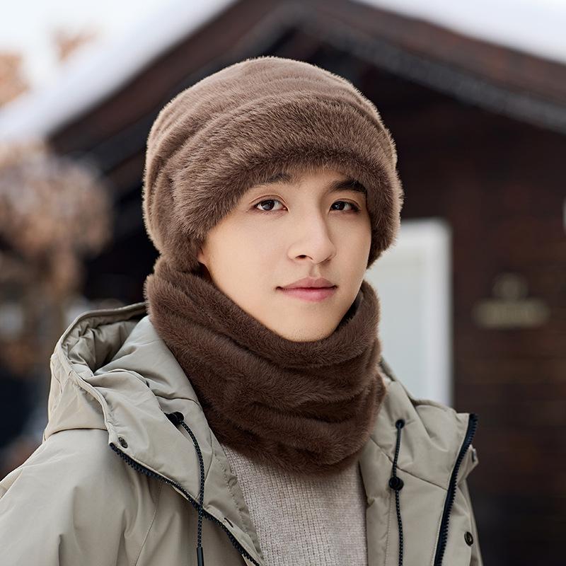 

Мужская бархатная толстая шапка-бини 2025 года с шарфом и защитой ушей - Ветрозащитная и теплая для осени/зимы Hat with Scarf кофейный