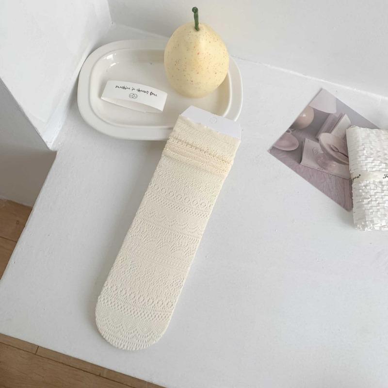 Female Spring and Summer Pure Color Lace Hollow Mesh Breathable Sweet All Build In Tube Socks