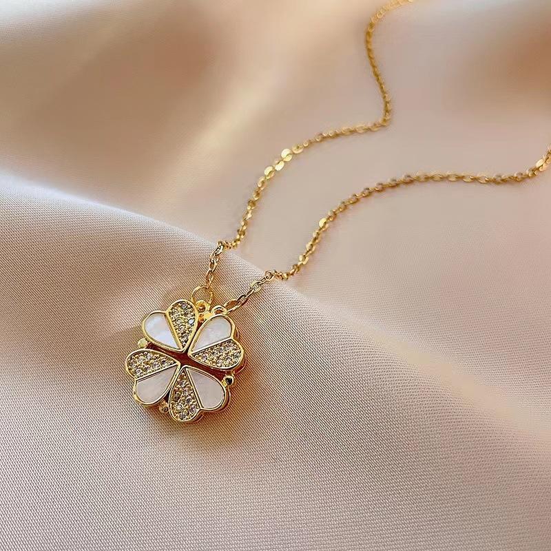 Four-leaf Clover Necklace Female Love Deformation Niche Design Temperament Four-leaf Clover Fashion Jewelry