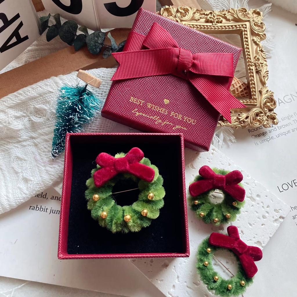 Christmas Refrigerator Magnets Kawaii Wreath Fridge Magnets Cute Decorative Magnets Personalized Fridge Magnet Locker Cabinet
