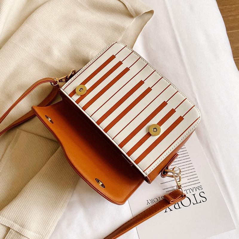Søt pianomønster Pu-skinn Uformelt dameskulderveske Kvinners Flap Crossbody-veske