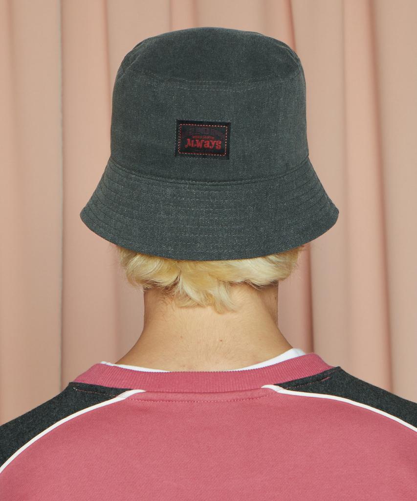 UNALLOYED Logo Bucket Hat / Charcoal
