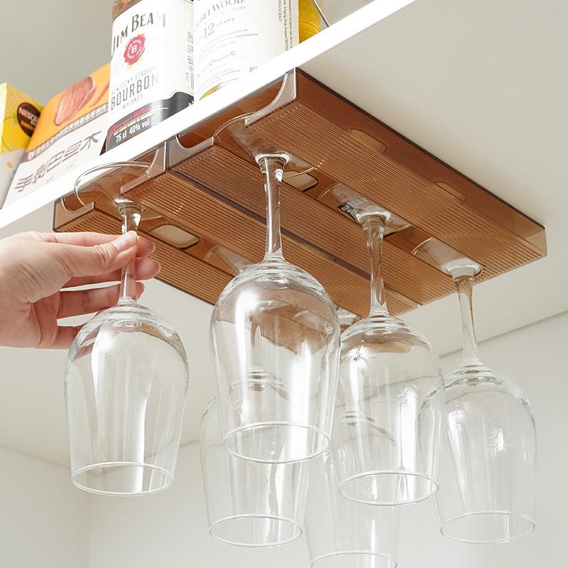 Obrácený stojan na sklenice na víno: Závěsný držák na hrnky do kuchyně a baru bez nutnosti vrtání