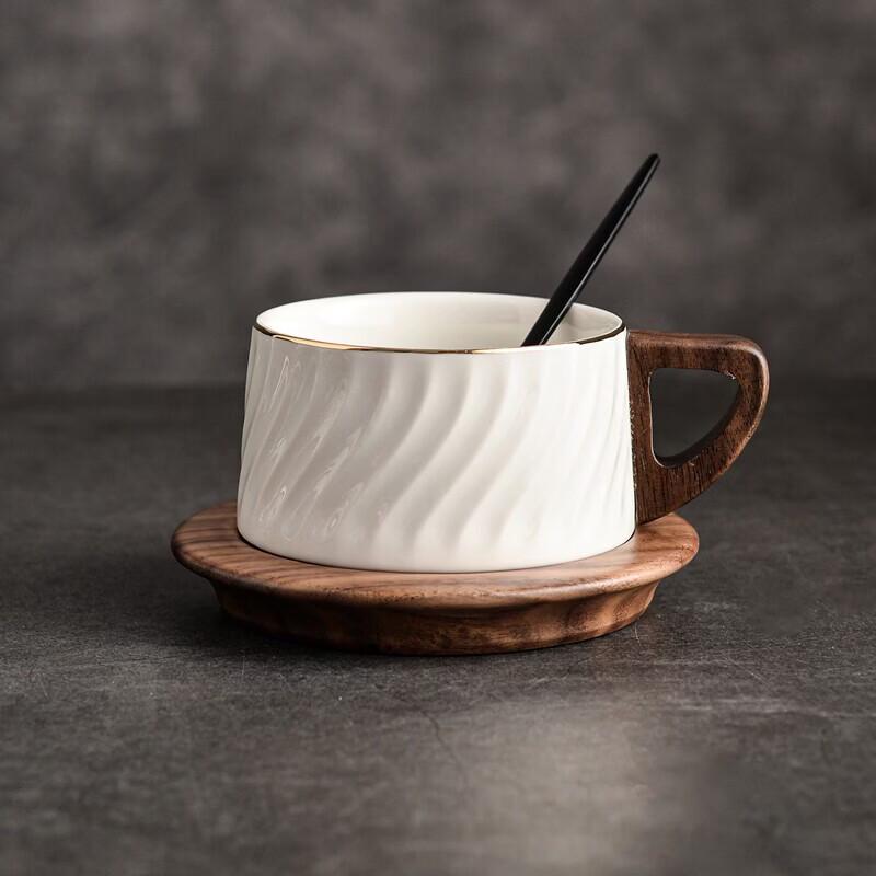 Xi Di En Ceramic Coffee Mug and Saucer Set