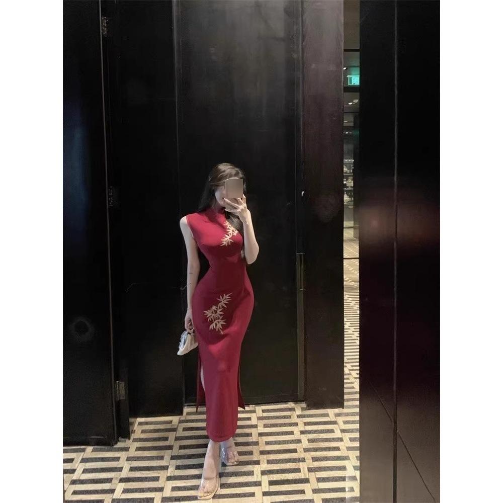 

Осень и зима 2025 новый повседневный улучшенный вариант цветочный черный стиль ципао XL- (recommended 110-60kg) красный