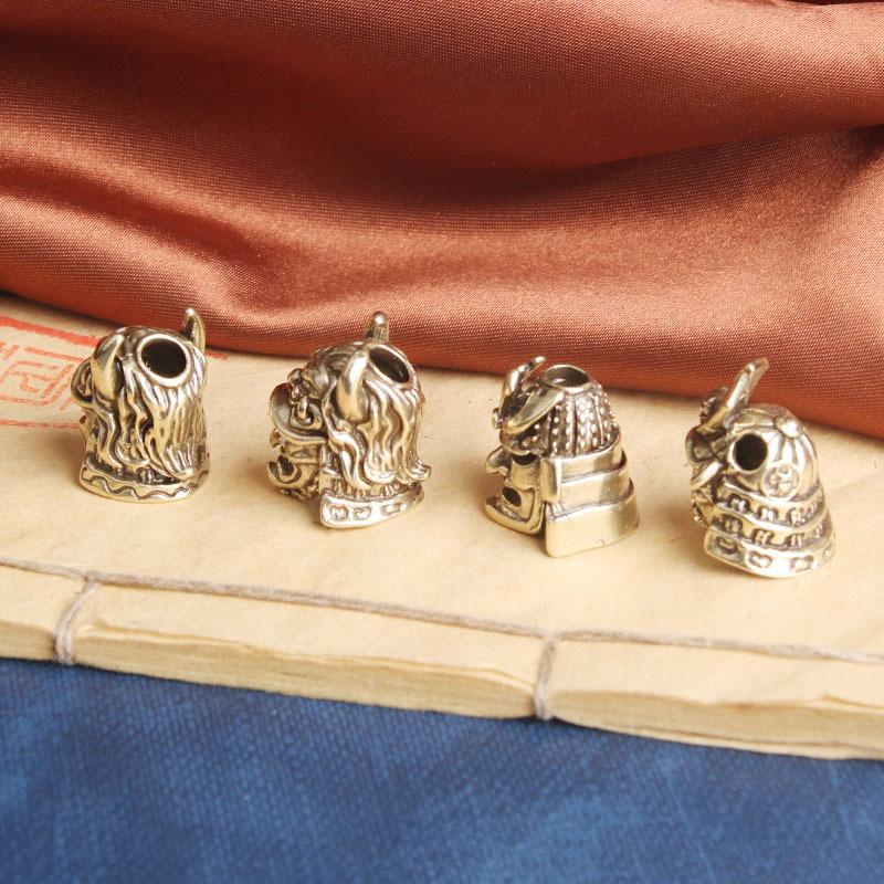 Vintage Brass Samurai Helmet Pendant - Three-Way DIY Accessory with Knife Design, Wallet Button, and Personality Bronze Ware