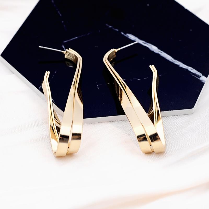 New Hyperbole Twisted Women s Dangle Earrings Gold Color Irregular Metal Copper Color Irregular Geometry Shape Unique Earrings