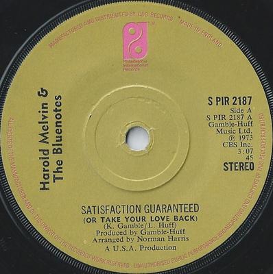 7-Zoll-Schallplatte HAROLD MELVIN & THE BLUE NOTES - Zufriedenheit garantiert (Oder Take Yo SPIR2187 Philadelphia 1974 UK Soul/Funk Gebraucht