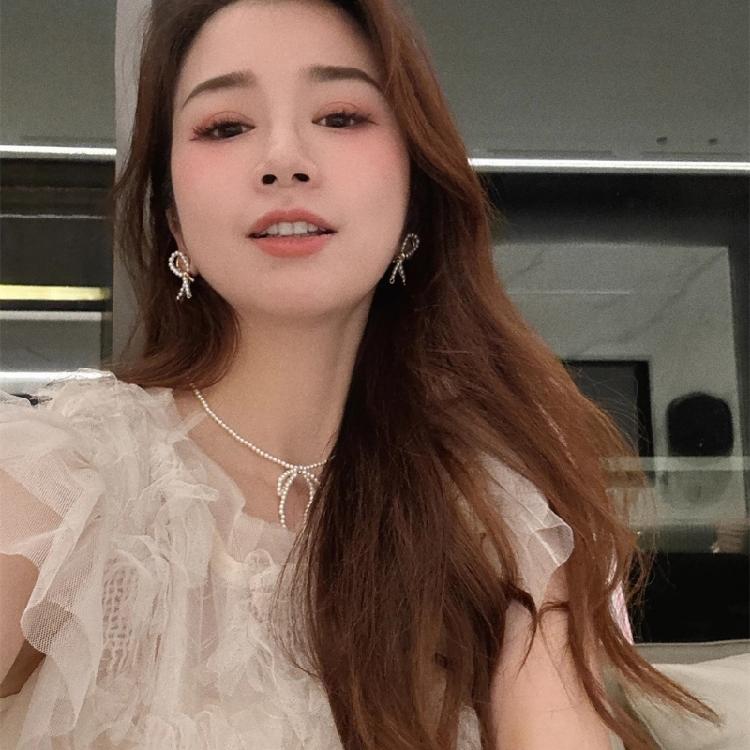 Elegant Pearls Bowknot Necklace Fashion Collar Necklace Clavicle Chain Choker