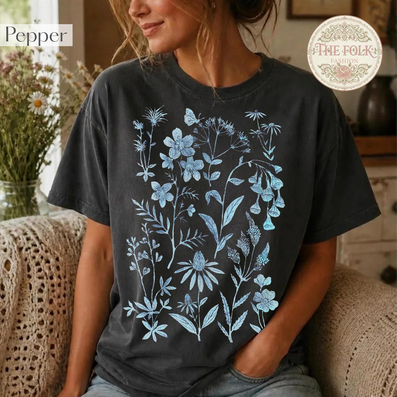 Blue Wildflower Shirt, Vintage Botanical Tee, Minimalist Floral Graphic T-shirt, Cottagecore Cotton Tee, Boho Botanical Nature Lover Gift 3XL