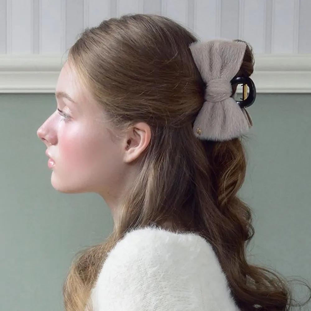 Calfskin Ribbon Hair Clip JP-25-153CC black