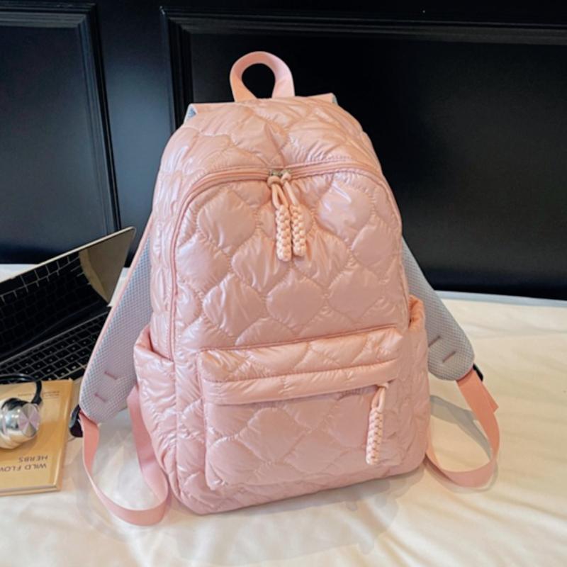 Simple Design Quilted Backpack Casual Daily Backpack for Women Lightweight Classic Style Ideal for School Travel Commute and Fashion Outfits
