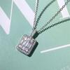 Huitan Mode Einfache Quadratische Anhänger Halskette Vollständig Gepflastert Funkelnder CZ Stein Luxus Hochzeitsaccessoires Schmuck für Frauen