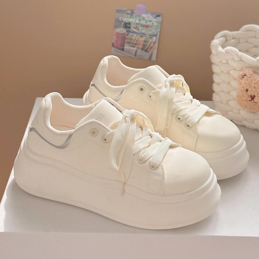 Women's White Thick-Soled Sneakers, Versatile Casual Shoes for Spring and Summer (Model 88-6901)