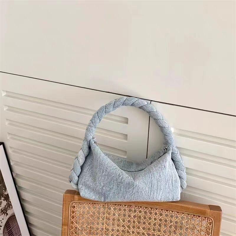 

Жареные переплетения теста подмышкой джинсовая сумка модная цепочка сумка-мессенджер одно плечо пельмени вязание светло-синий