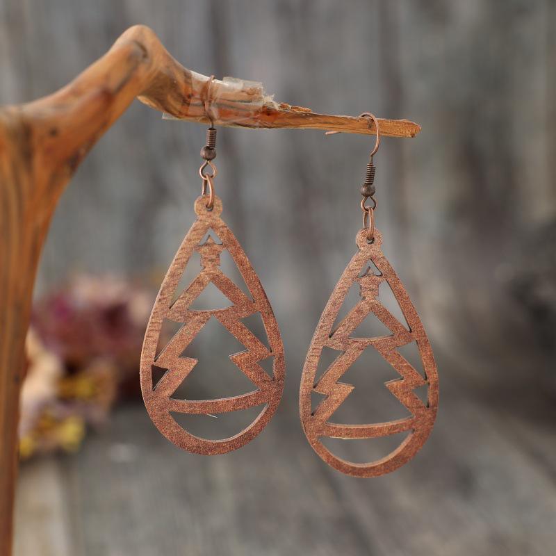 Retro Teardrop Cutout Christmas Tree Wooden Earrings