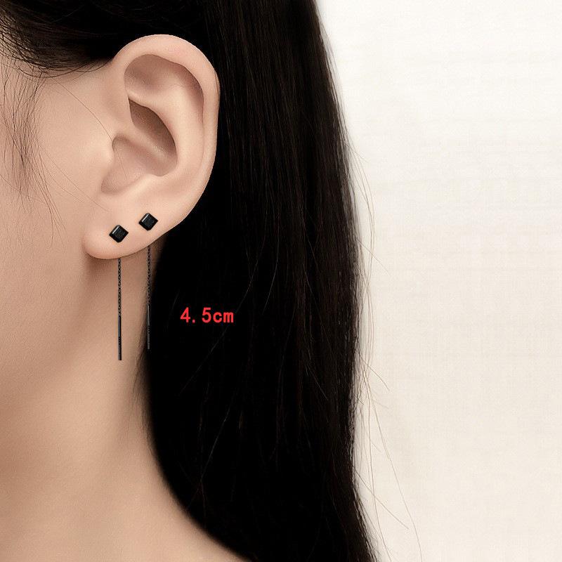 Gu Maoning, Three-Dimensional Square Geometric Earrings, Simple Plain Ear Chain, Temperament Brushed Small Square Earphone.