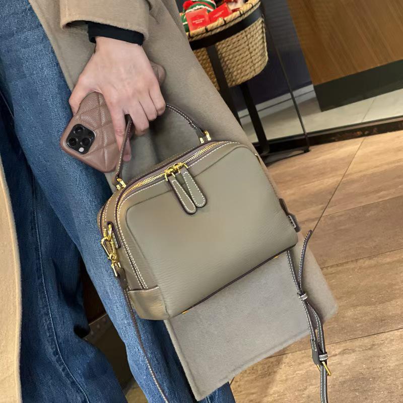 Genuine Leather cowhide Women's Handbag 2026 New Style Crossbody Bag Shoulder bag Luxury Design small square bag For commuting