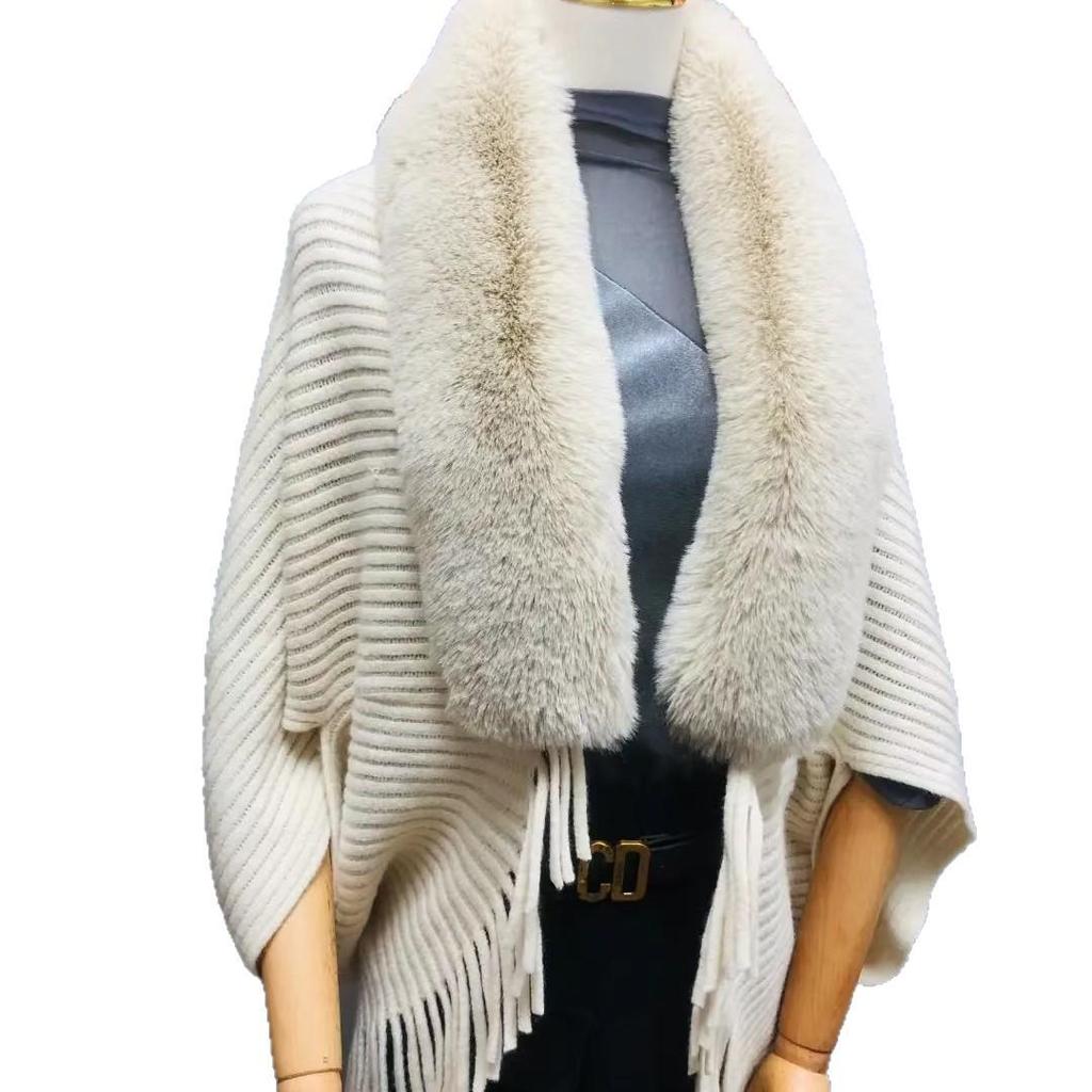 Women's High-End Knitted Cardigan: Autumn/Winter Cloak Shawl with Wide Fur Collar & Tassel