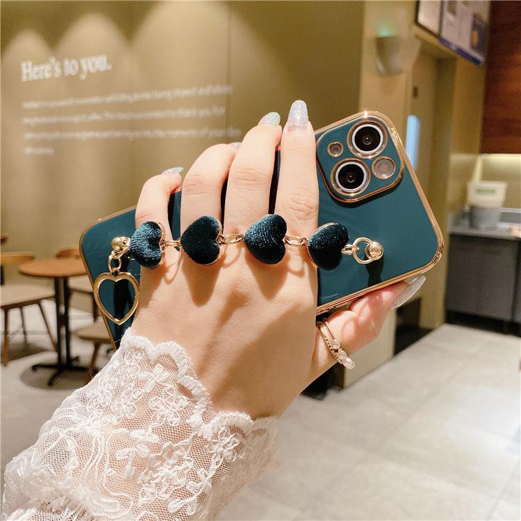 

Applicable To Apple 16 Mobile Phone Case 13 Iphone15/14 Promax Plush Love Bracelet for Women iPhoneSE 2020