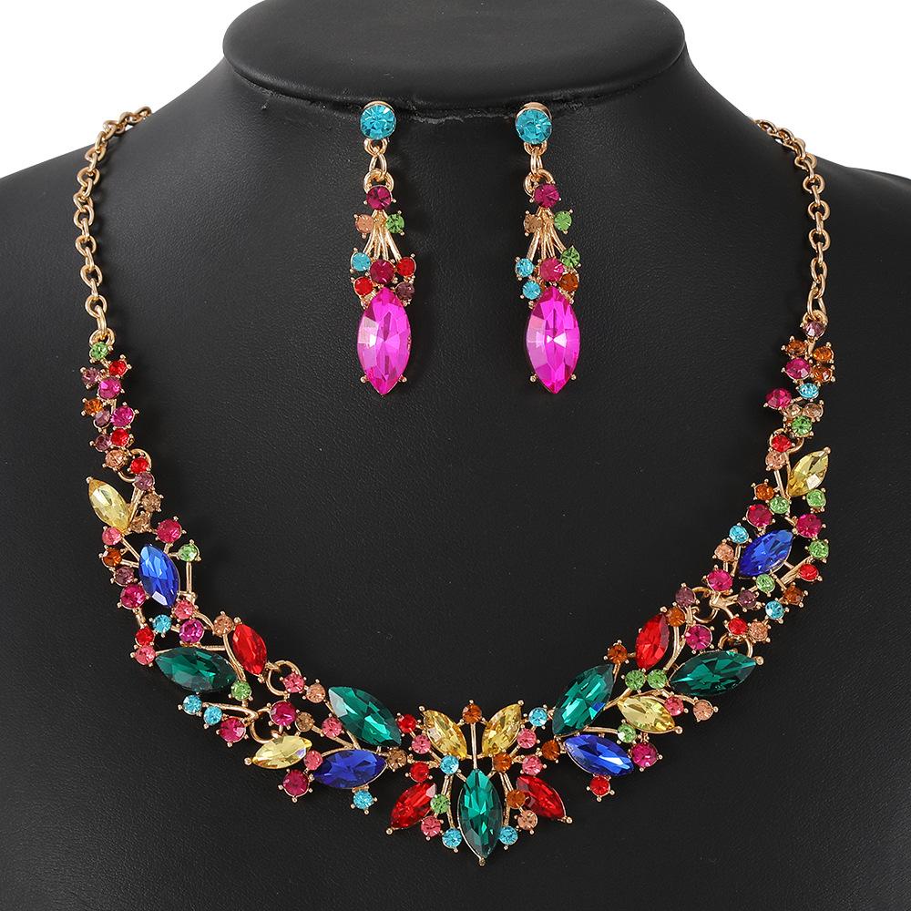 European & American Fashion Crystal Necklace and Earrings Set for Brides