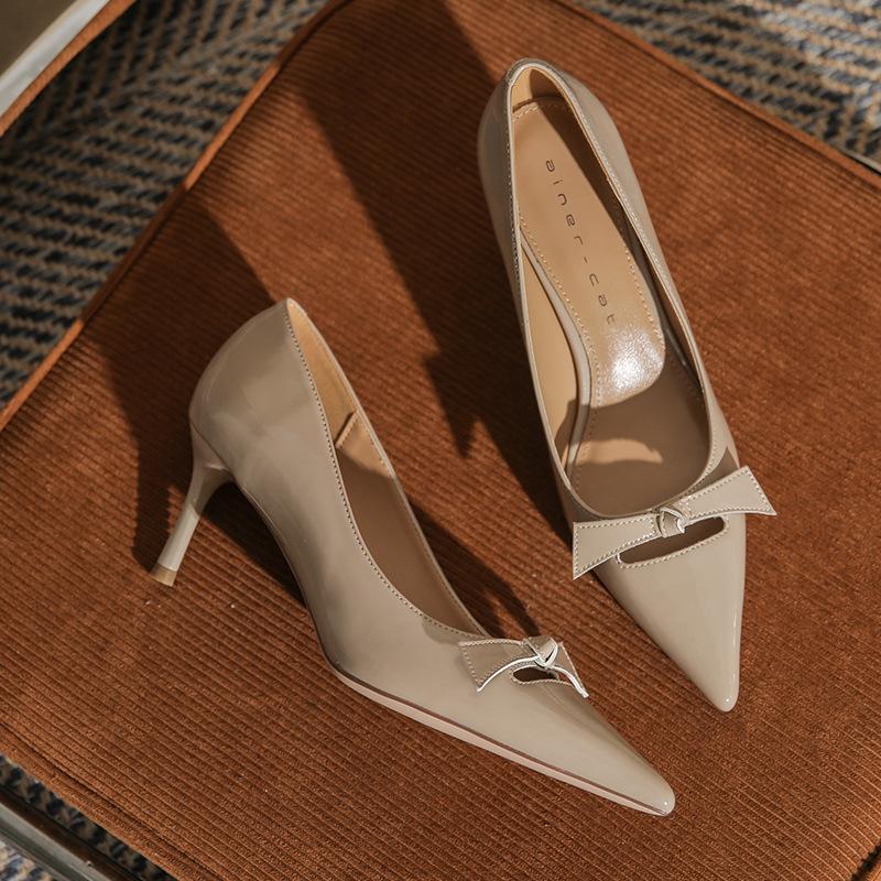 

62603 [sheepskin] high heels women s thin heels 2025 new pointed patent leather light mouth bow single shoes 39