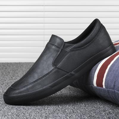 Fashion Leather Men Shoes Slip On Casual 2024 New Italian Soft Men Loafers Handmade Moccasins Breathable Men Boat Shoes Zapatos Hombre