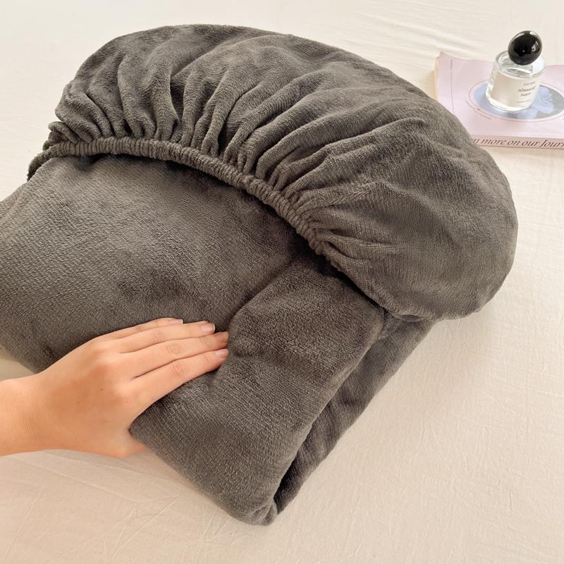Soft Plush Warm Mattress Cover Winter Velvet Material Fitted Sheet Thickened Warm Bed Cover Mattress Protector Multiple Sizes
