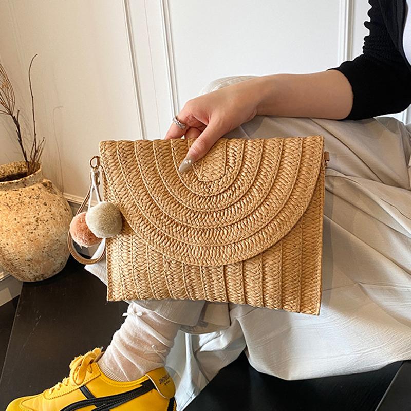 Handmade Straw Beach Shoulder Crossbody Bag Girls Envelope Woven Summer Small Hair Ball Cluth