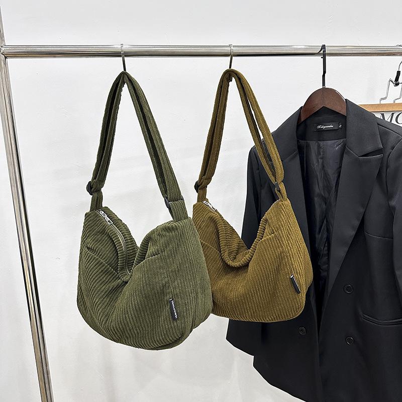 Japanese Style Corduroy Tote Bag Women Casual Large Capacity Student School Commuting Crossbody Shoulder Bag Fashiable Handbag